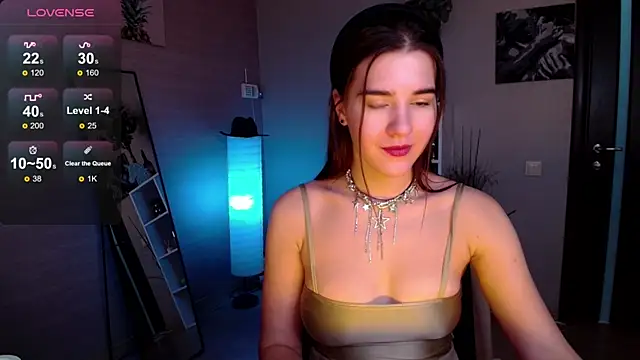 Snapshot of Sweetie_Catt chatting on 02-11-25, 09:20 Sweetie Catt online show from 02-11-25, 09:20