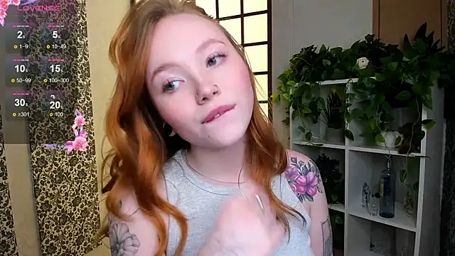 Maya Light online show from 02-15-25, 04:47