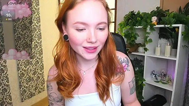 Maya Light online show from 02-23-25, 01:35