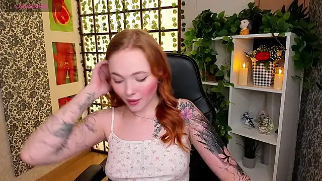 Maya Light online show from 03-06-25, 01:37