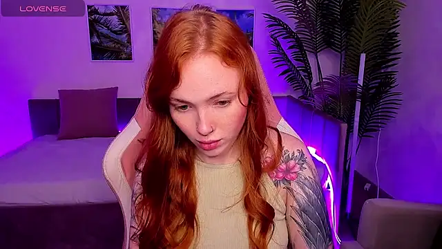 Maya Light online show from 10-05-25, 01:59