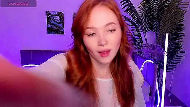 Maya Light online show from 10-13-25, 02:11