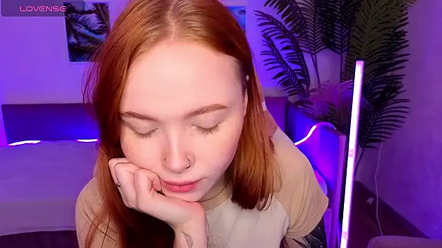 Maya Light online show from 10-16-25, 02:01