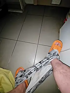 Usame como quieras online show from 10-16-25, 01:50