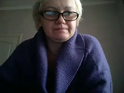 Snapshot of Mayya4321 chatting on 02-05-25, 11:44 Mayya4321 online show from 02-05-25, 11:44