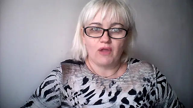 Snapshot of Mayya4321 chatting on 09-29-25, 12:43 Mayya4321 online show from 09-29-25, 12:43