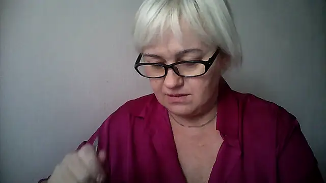 Snapshot of Mayya4321 chatting on 10-02-25, 10:22 Mayya4321 online show from 10-02-25, 10:22