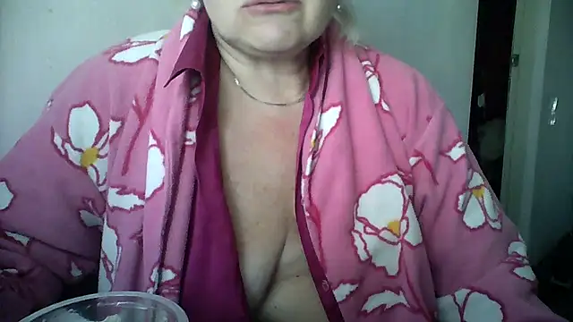 Snapshot of Mayya4321 chatting on 11-19-25, 12:27 Mayya4321 online show from 11-19-25, 12:27
