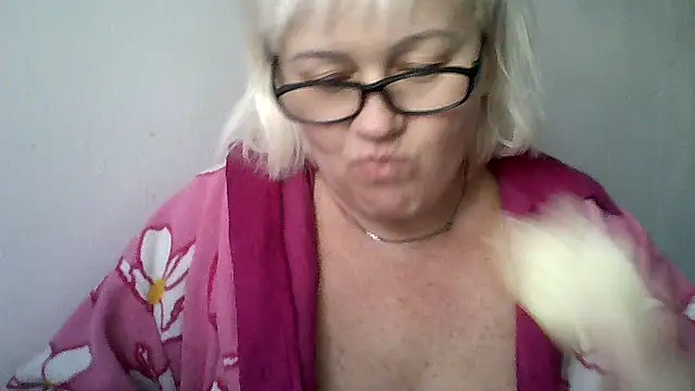 Snapshot of Mayya4321 chatting on 11-26-25, 10:16 Mayya4321 online show from 11-26-25, 10:16