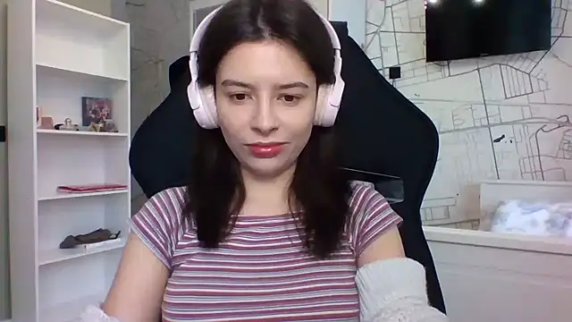 LariceSexy online show from 11-27-25, 01:13