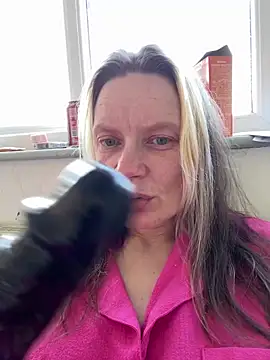 blondey206 online show from 04-24-26, 02:41