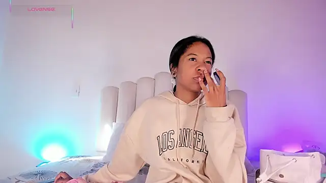 Zaira Rose  online show from 11-06-25, 01:01