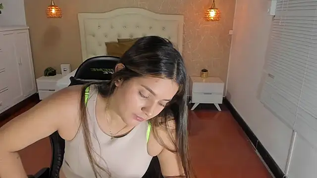 Hadley  online show from 02-28-26, 03:40