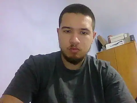 Drag Queen online show from 12-21-25, 07:32