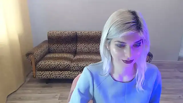 Snapshot of SexyBeatriice chatting on 01-31-25, 07:07 SexyBeatriice online show from 01-31-25, 07:07