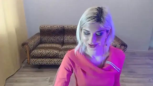 Snapshot of SexyBeatriice chatting on 02-01-25, 07:15 SexyBeatriice online show from 02-01-25, 07:15