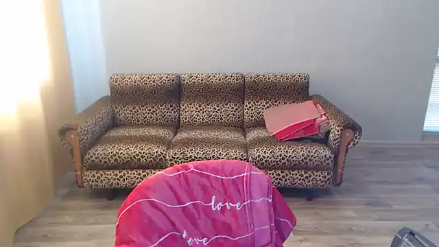 Snapshot of SexyBeatriice chatting on 02-03-25, 11:09 SexyBeatriice online show from 02-03-25, 11:09