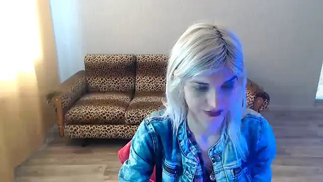 Snapshot of SexyBeatriice chatting on 02-20-25, 10:37 SexyBeatriice online show from 02-20-25, 10:37