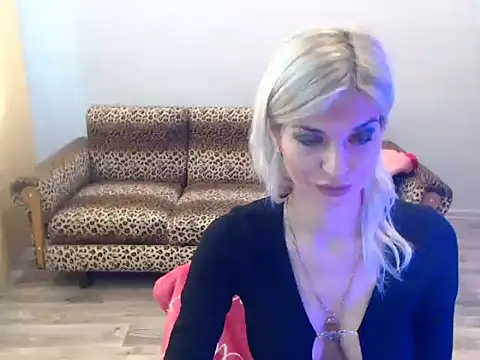 Snapshot of SexyBeatriice chatting on 11-07-25, 07:19 SexyBeatriice online show from 11-07-25, 07:19