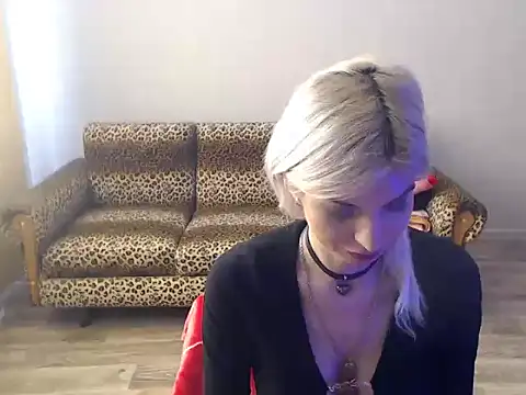 Snapshot of SexyBeatriice chatting on 11-14-25, 07:29 SexyBeatriice online show from 11-14-25, 07:29