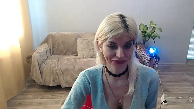 SexyBeatriice online show from 03-04-26, 07:25