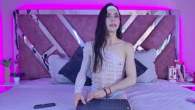 CandyLuxury   online show from 06-29-26, 12:38
