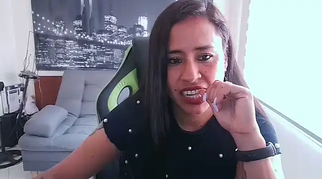 kamila lovee online show from 02-17-25, 05:53