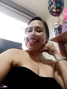 kamila lovee online show from 03-04-25, 08:05