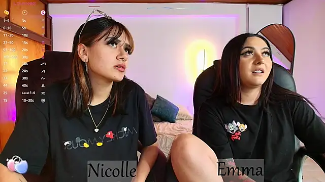 Snapshot of _Emma11 chatting on 02-12-25, 01:19 Emma11 online show from 02-12-25, 01:19