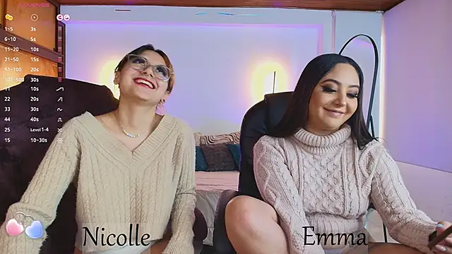 Snapshot of _Emma11 chatting on 02-28-25, 10:50 Emma11 online show from 02-28-25, 10:50