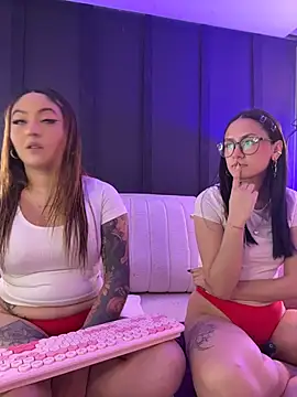 Snapshot of _Emma11 chatting on 11-24-25, 07:46 Emma11 online show from 11-24-25, 07:46