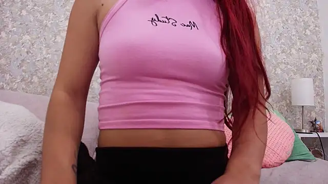 Snapshot of sharlott_miller chatting on 10-10-25, 03:05 sharlott miller online show from 10-10-25, 03:05