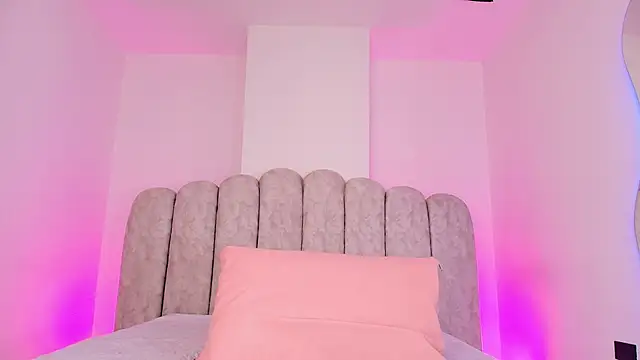 sharlott miller online show from 02-20-26, 03:03