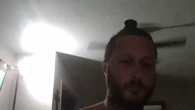 Snapshot of kingocala0830 chatting on 07-19-26, 01:31 kingocala0830 online show from 07-19-26, 01:31