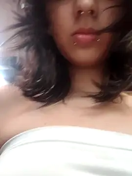 Maiden-Hot online show from 03-18-25, 07:53