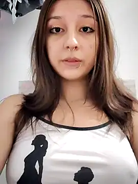 Snapshot of Maiden-Hot chatting on 07-08-26, 09:41 Maiden-Hot online show from 07-08-26, 09:41