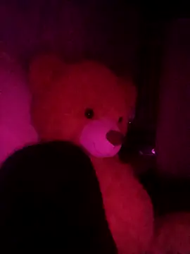 Snapshot of Velvet69 chatting on 10-05-25, 02:21 Velvet69 online show from 10-05-25, 02:21