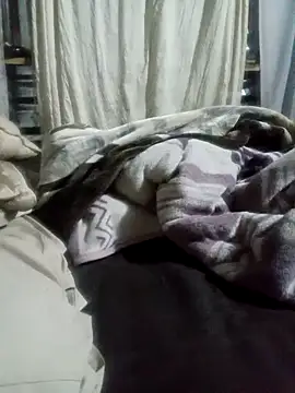 Snapshot of Velvet69 chatting on 10-21-25, 07:47 Velvet69 online show from 10-21-25, 07:47