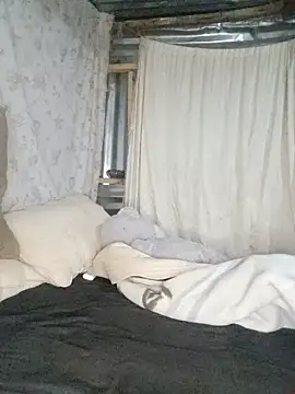 Snapshot of Velvet69 chatting on 11-14-25, 02:21 Velvet69 online show from 11-14-25, 02:21