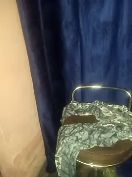 Snapshot of angel-cinderella chatting on 02-23-25, 09:44 angel-cinderella online show from 02-23-25, 09:44