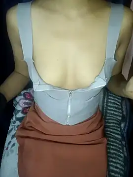 Snapshot of angel-cinderella chatting on 03-08-25, 08:03 angel-cinderella online show from 03-08-25, 08:03