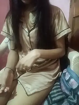 Snapshot of angel-cinderella chatting on 10-29-25, 10:44 angel-cinderella online show from 10-29-25, 10:44