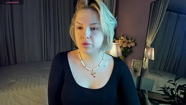 Nikki Kai online show from 12-23-25, 01:03