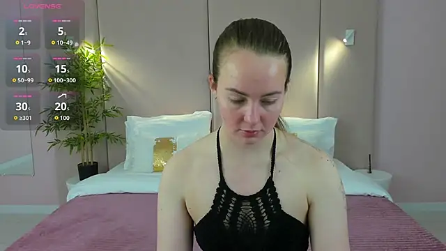 Snapshot of JaniceCollins chatting on 05-15-26, 01:56 JaniceCollins online show from 05-15-26, 01:56