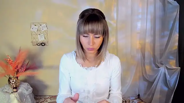 Snapshot of CharmBianca chatting on 10-12-25, 12:37 CharmBianca online show from 10-12-25, 12:37