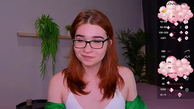 Snapshot of Anncouette_ chatting on 02-08-25, 10:18 Anncouette online show from 02-08-25, 10:18