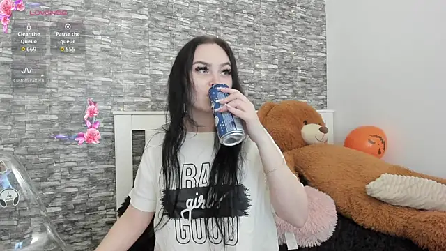 KairraPotts online show from 11-14-25, 08:18