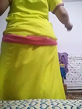 Snapshot of pora-34 chatting on 10-28-25, 10:41 pora-34 online show from 10-28-25, 10:41