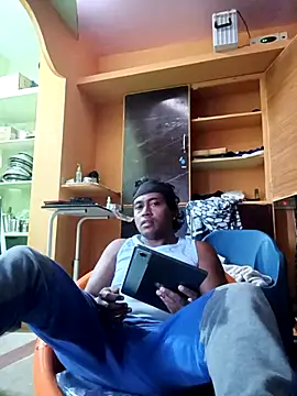 bigcock thick online show from 02-13-26, 12:23