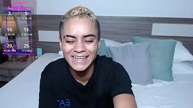 Liiamthompson online show from 03-20-26, 09:25